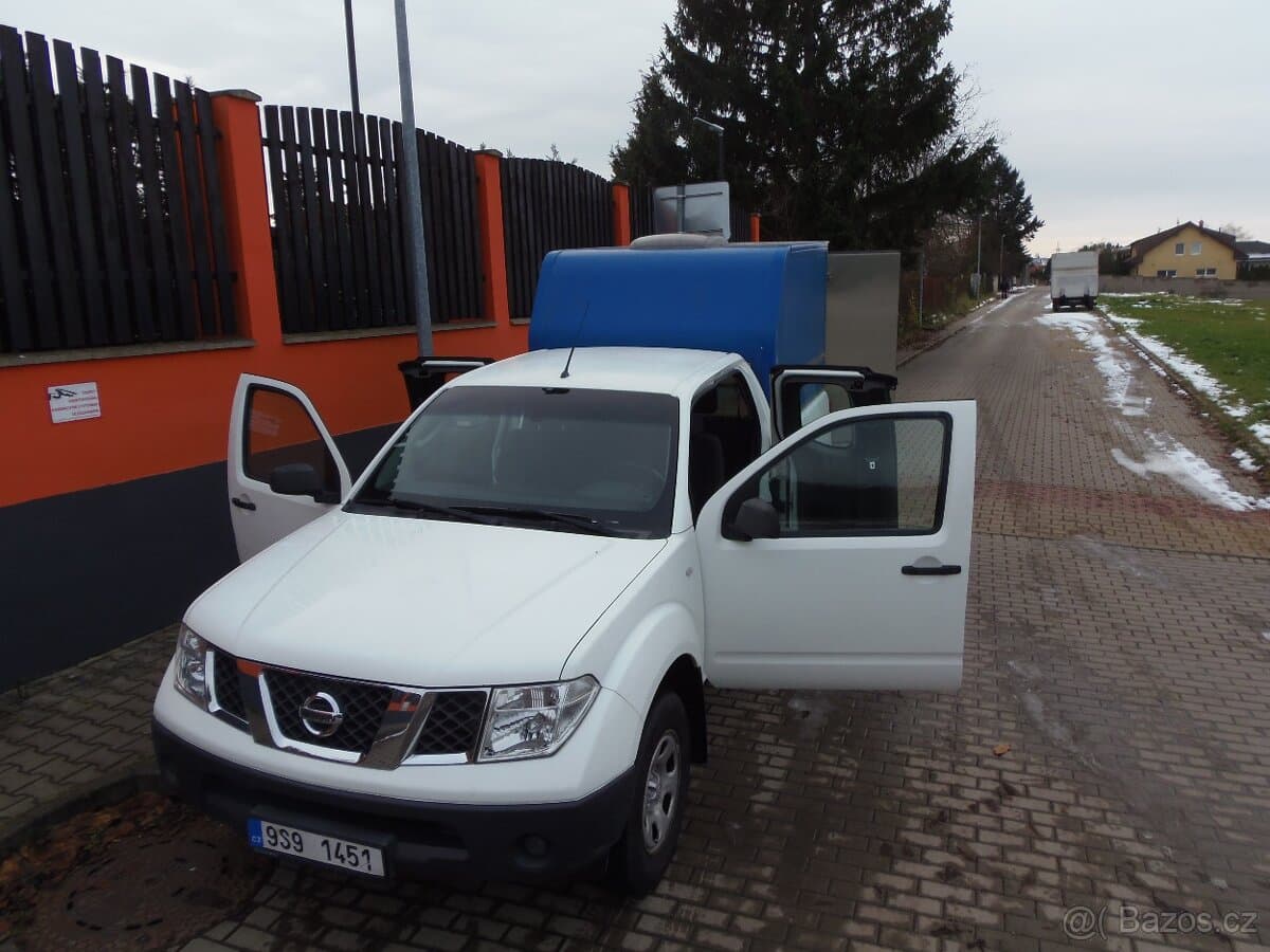 2009 Nissan NAVARA - 16