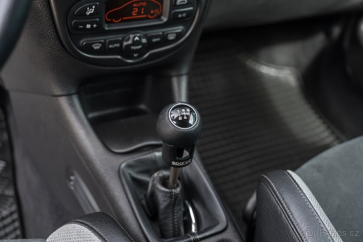 2004 Peugeot 206 - 16