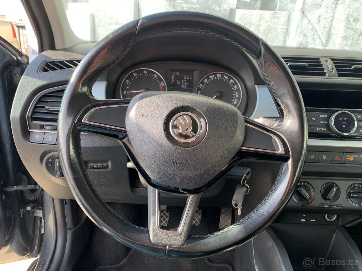 2017 Škoda FABIA - 16
