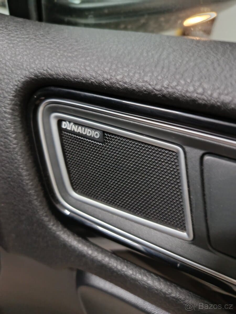 2016 Volkswagen TOUAREG - 16