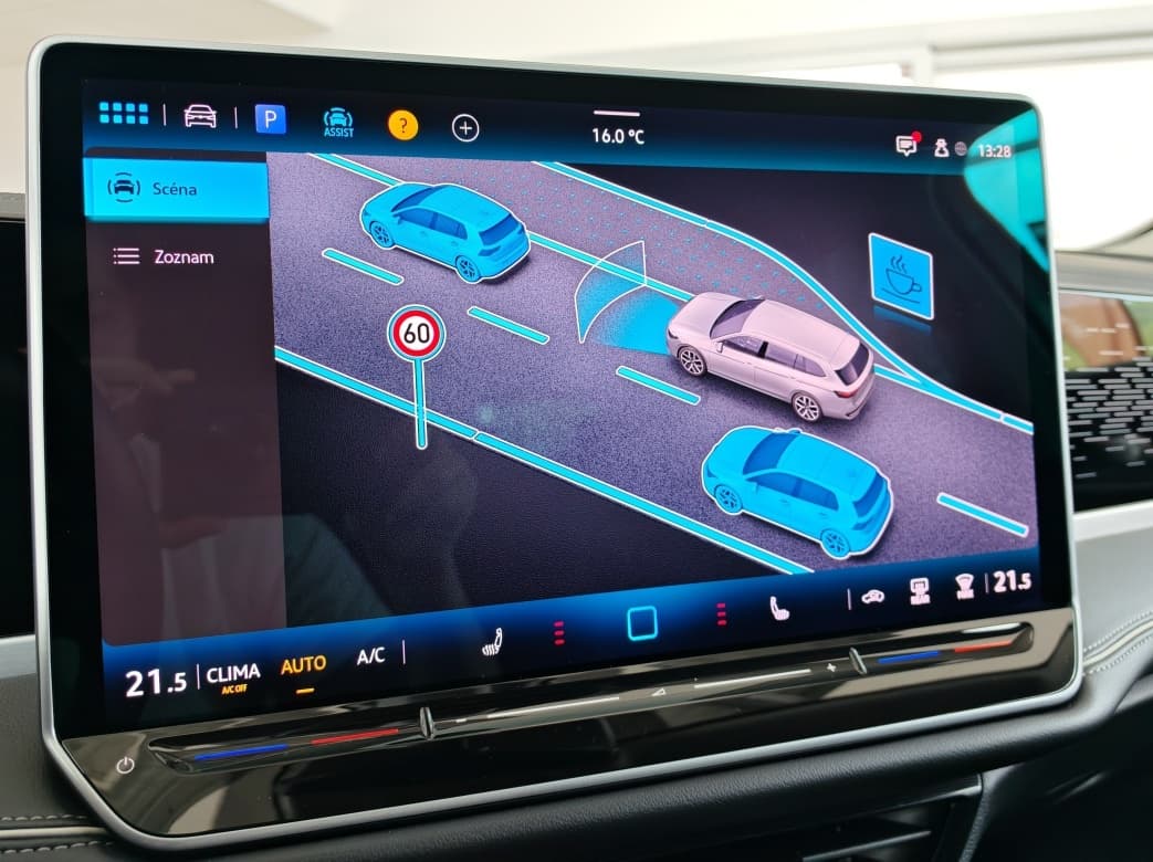2025 Volkswagen PASSAT - 16