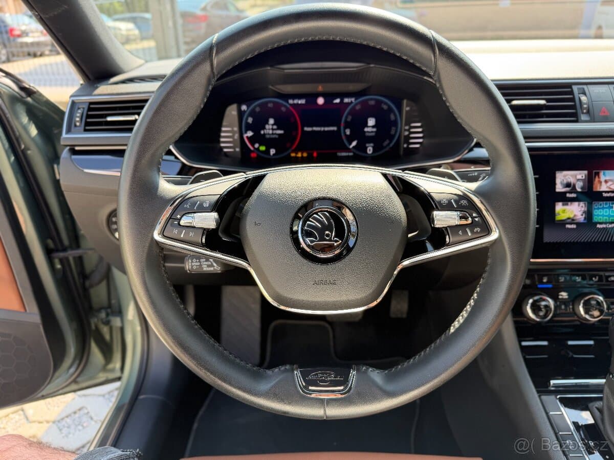 2022 Škoda SUPERB - 16