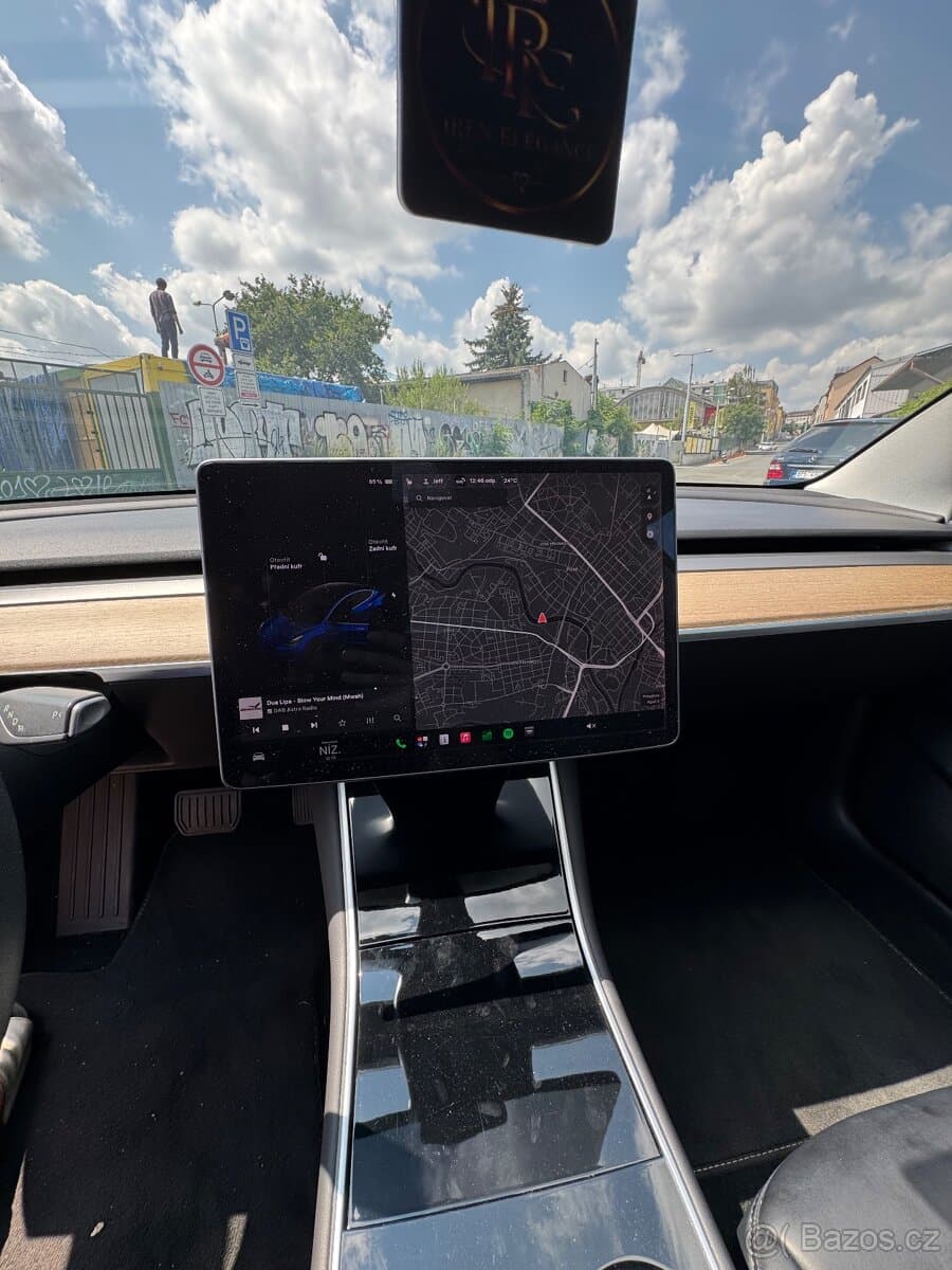 2019 Tesla MODEL 3 - 16