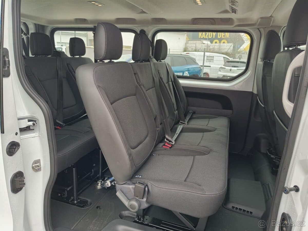 Renault TRAFIC - 16