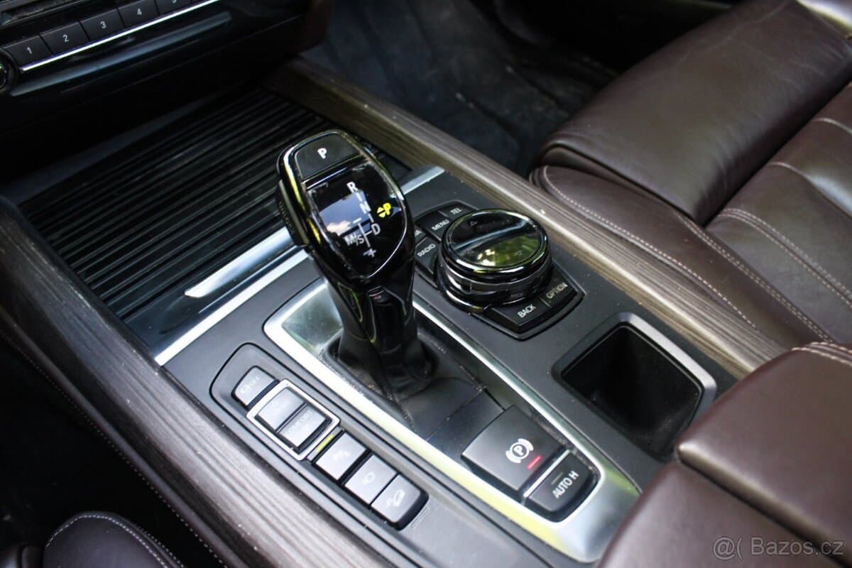 2016 BMW X5 - 16