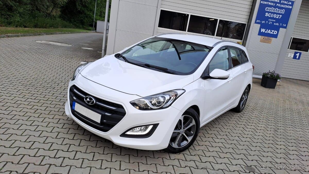 2017 Hyundai i30 - 16
