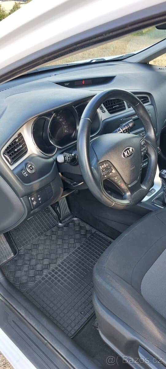 2012 Kia PROCEED - 16