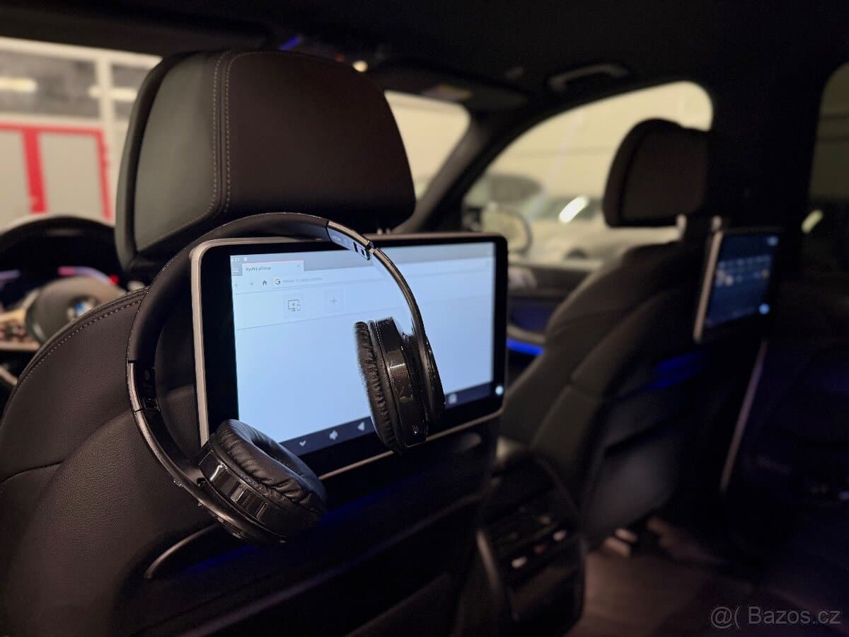 2020 BMW X5 - 16