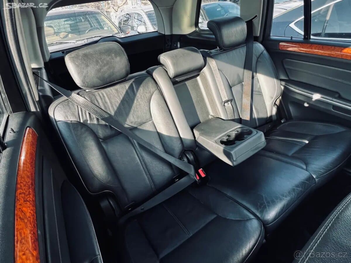 Mercedes-Benz GL - 16