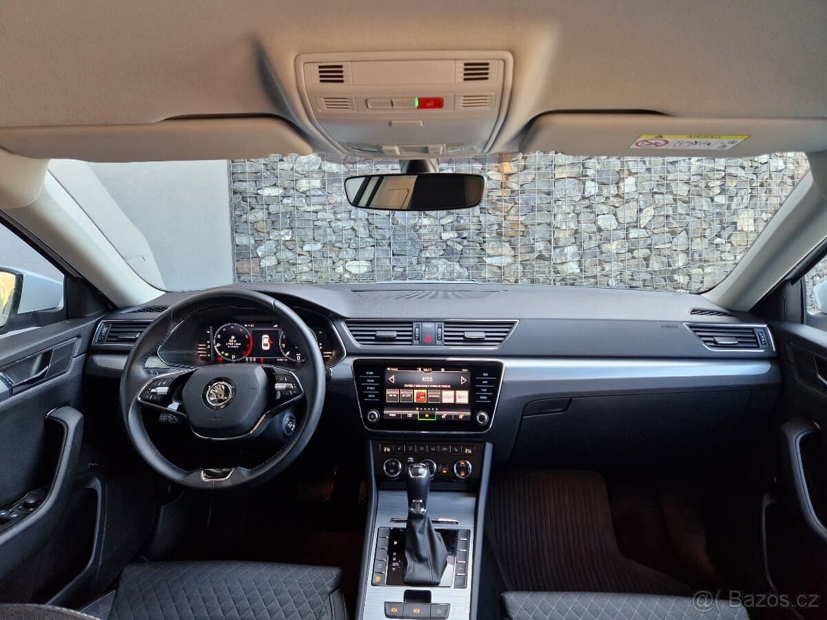 2022 Škoda SUPERB - 16