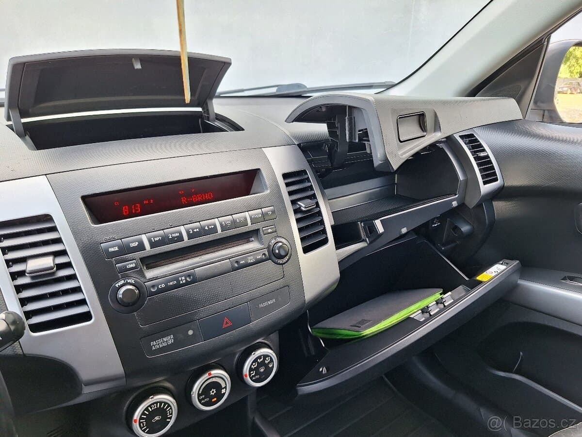 2009 Peugeot 4007 - 16