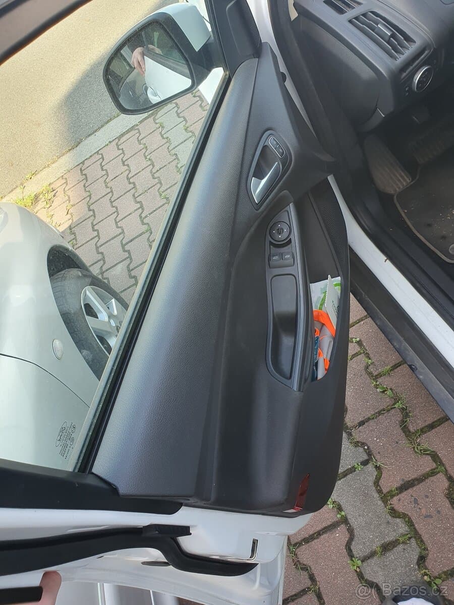 Ford FOCUS - 16