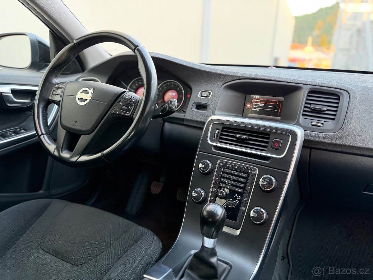 2013 Volvo V60 - 16