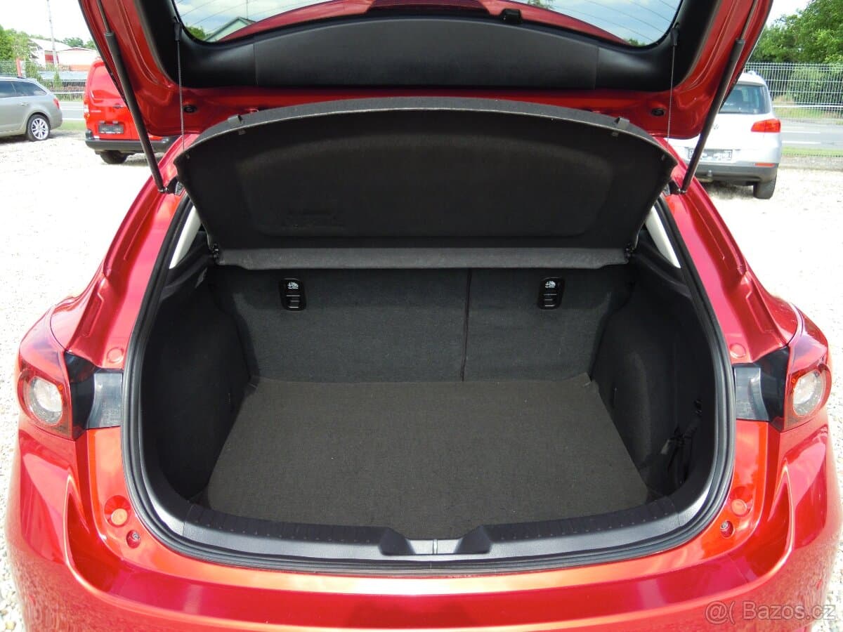 2017 Mazda 3 - 16