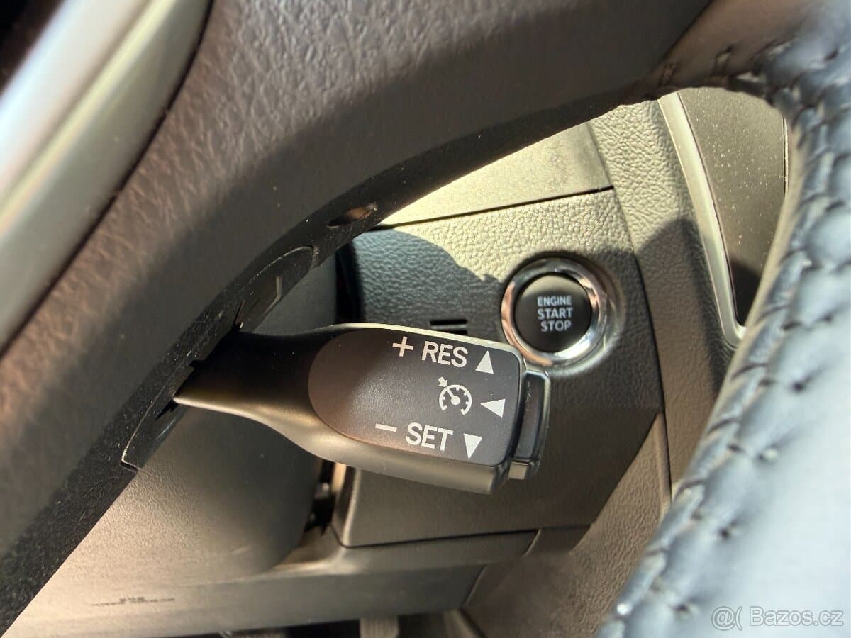 2014 Toyota AURIS - 16