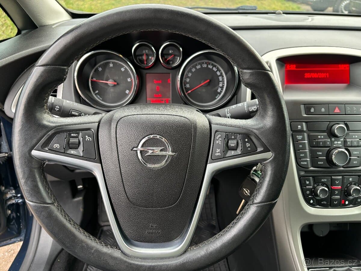 Opel ASTRA - 16