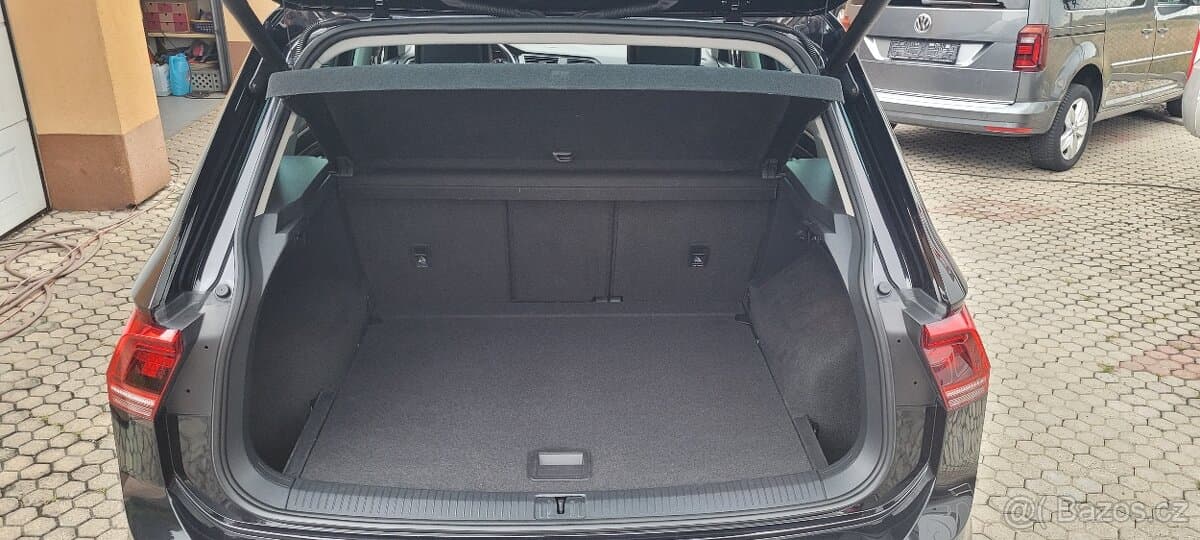 2018 Volkswagen TIGUAN - 16