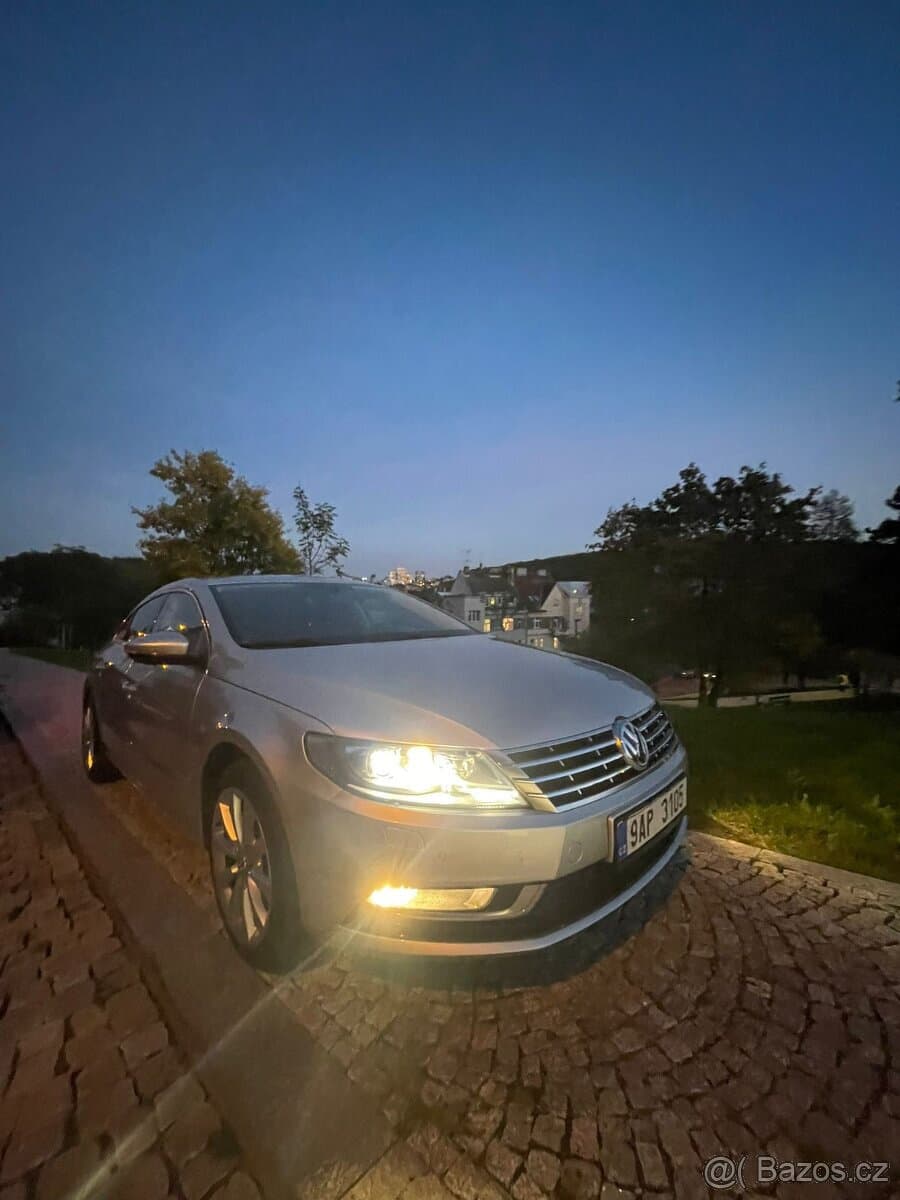 2014 Volkswagen PASSAT CC - 16