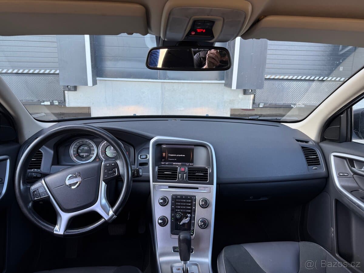 2011 Volvo XC60 - 16