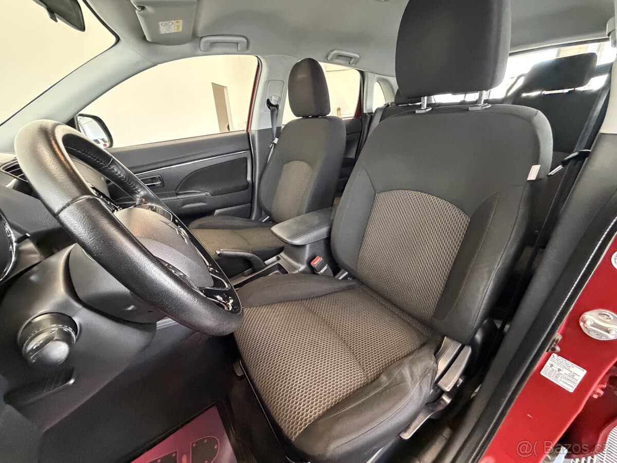 2017 Mitsubishi ASX - 16