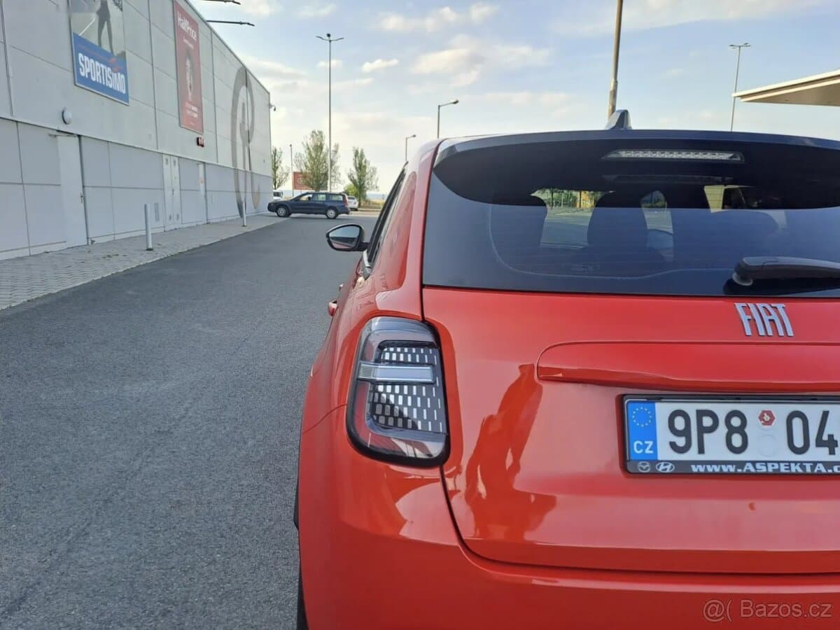2024 Fiat 600 - 16