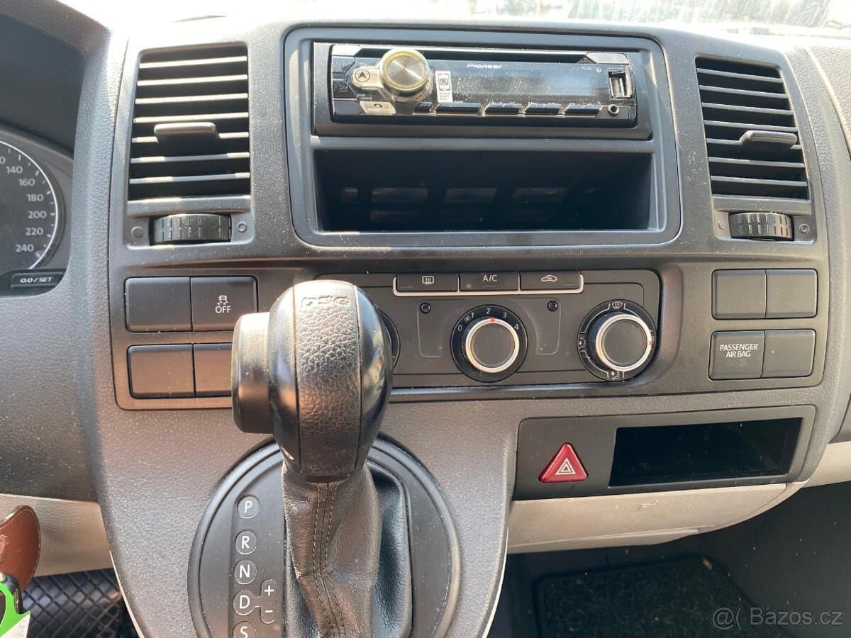 2013 Volkswagen TRANSPORTER - 16