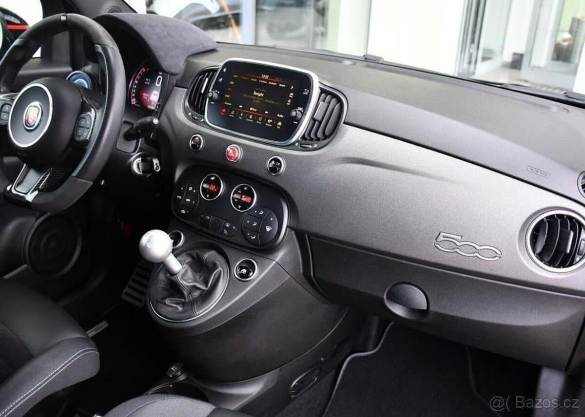2019 Abarth 500 - 16