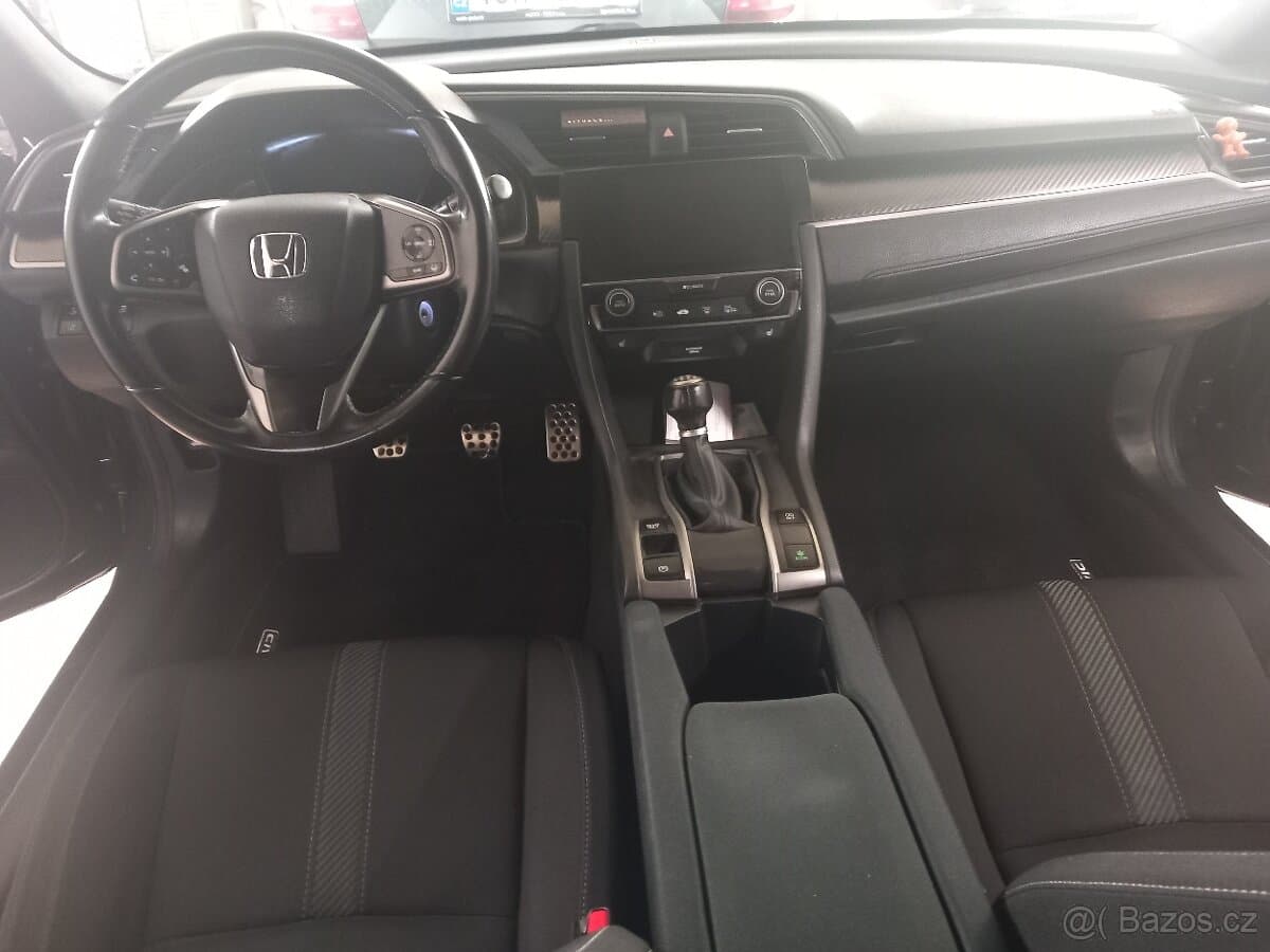 2017 Honda CIVIC - 16