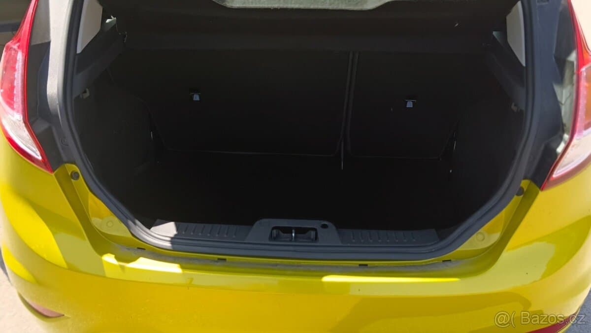 2013 Ford FIESTA - 16