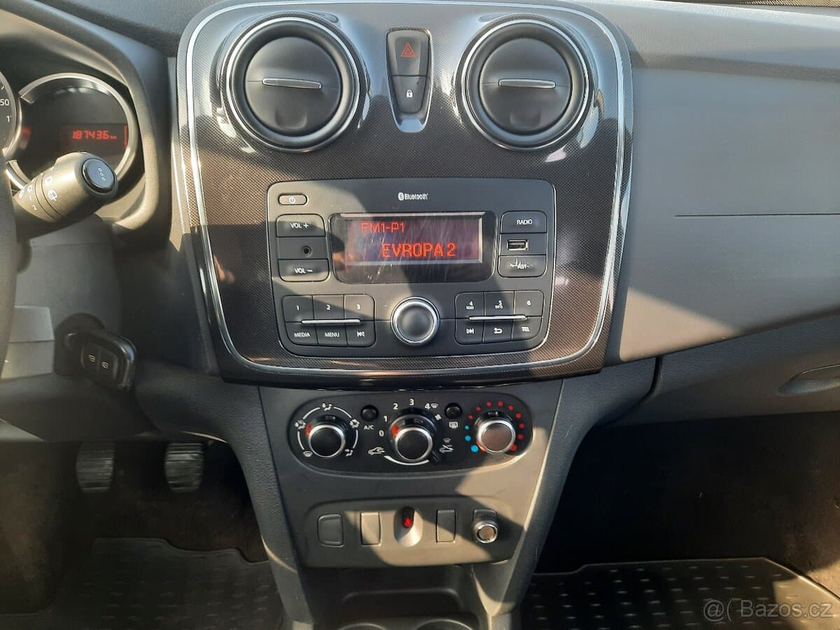 2020 Dacia SANDERO - 16