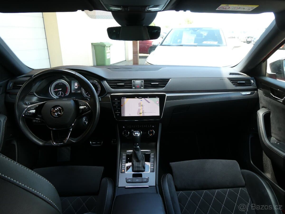 2020 Škoda SUPERB - 16