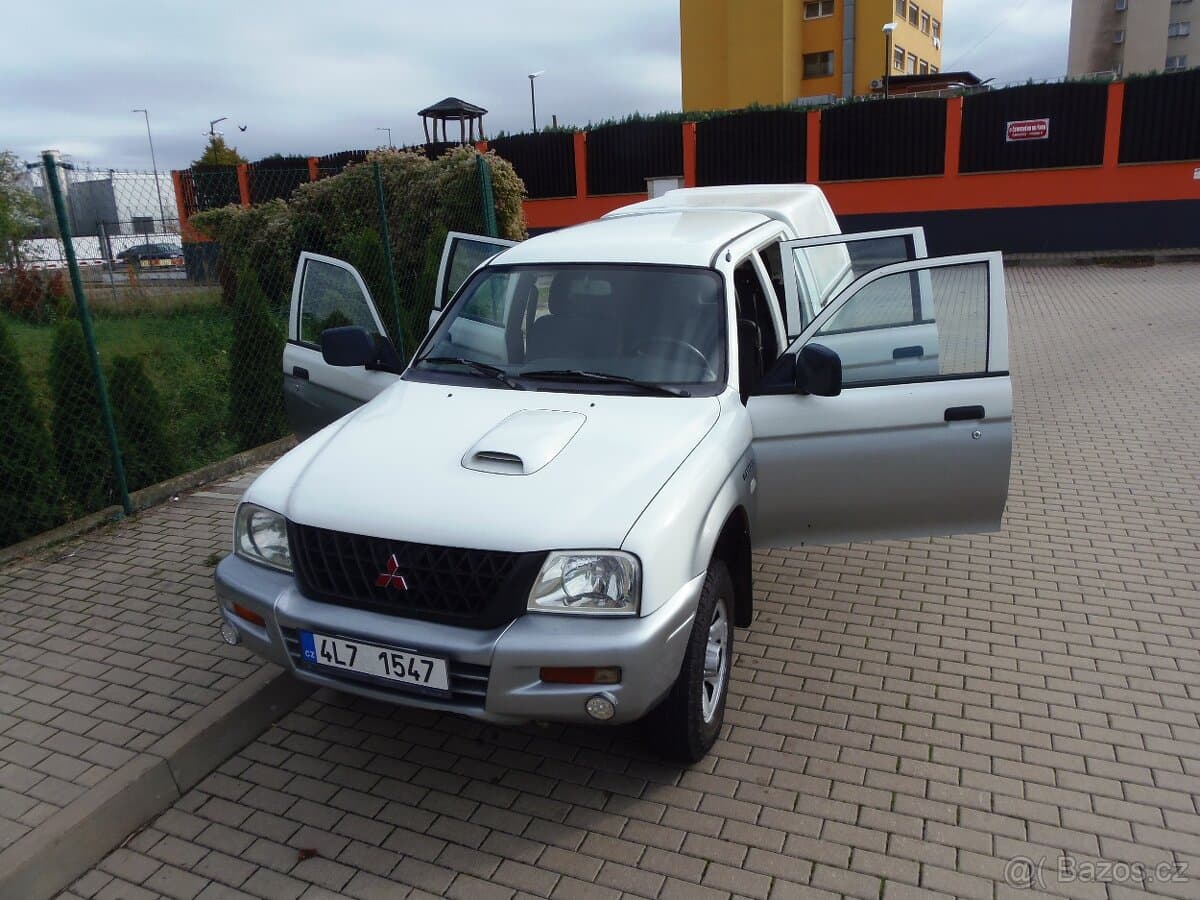 2003 Mitsubishi L200 - 16