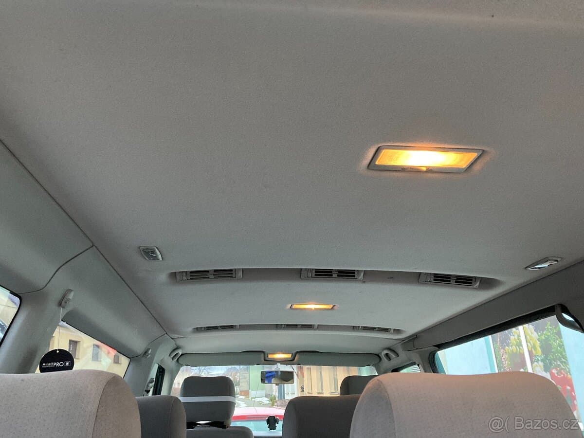 2000 Volkswagen CARAVELLE - 16