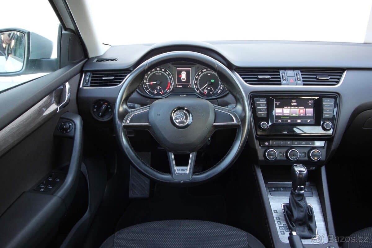 2015 Škoda OCTAVIA - 16