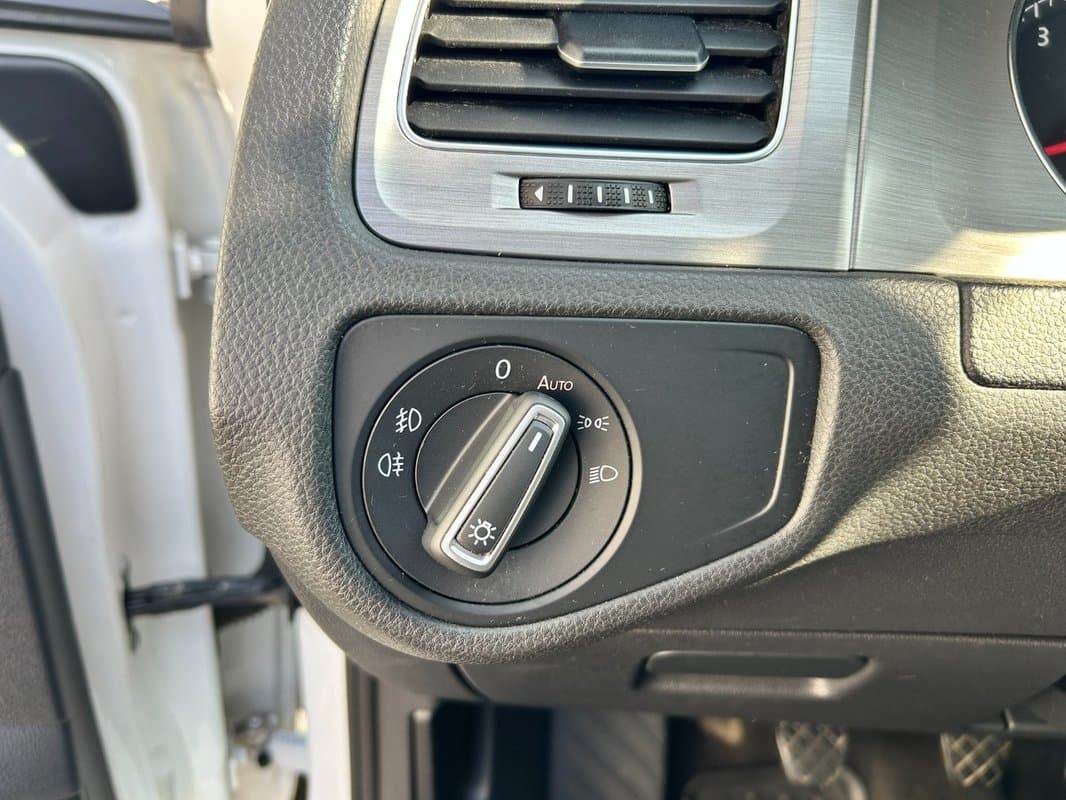 2014 Volkswagen GOLF - 16