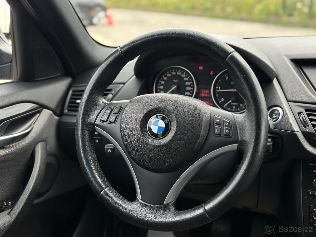 2010 BMW X1 - 16