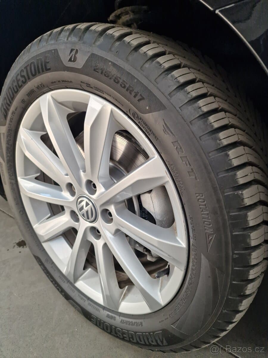 2016 Volkswagen PASSAT - 16