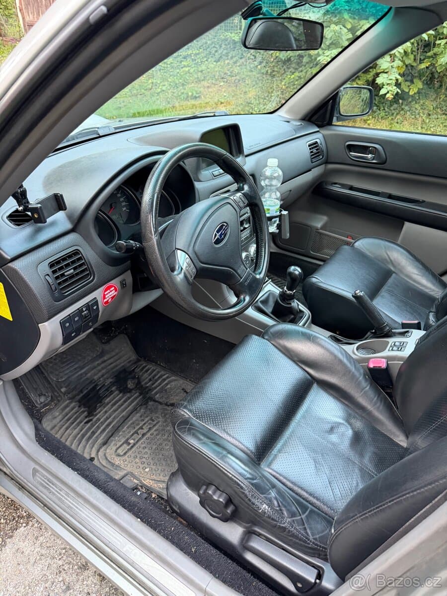 2005 Subaru FORESTER - 16