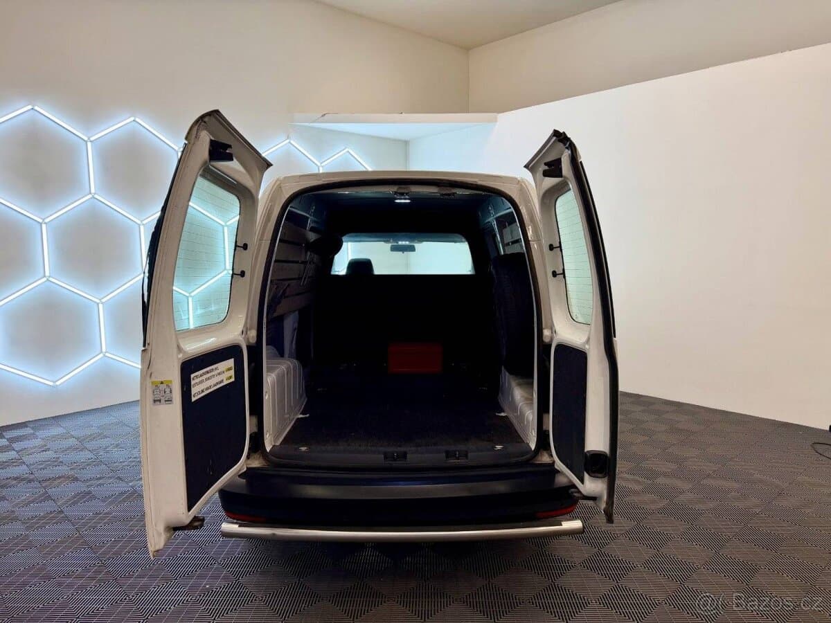 2019 Volkswagen CADDY - 16