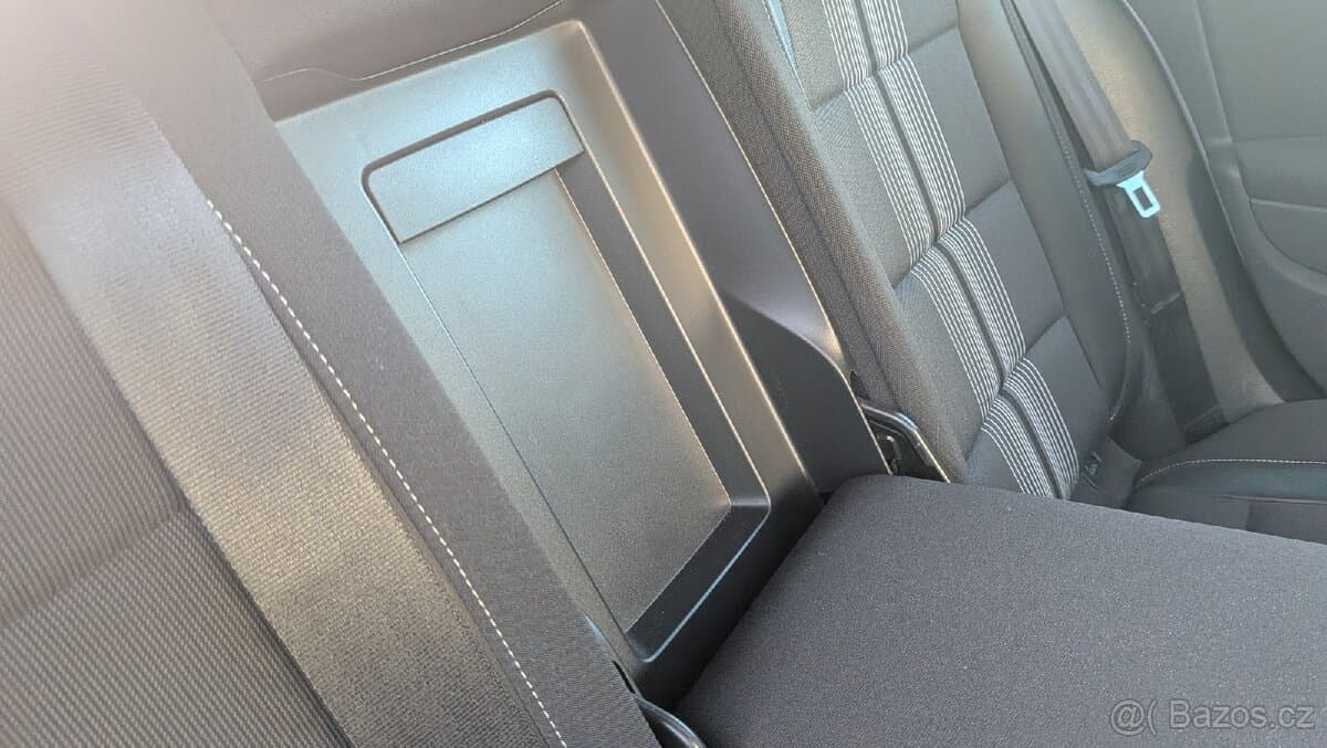 2012 Volkswagen GOLF - 16