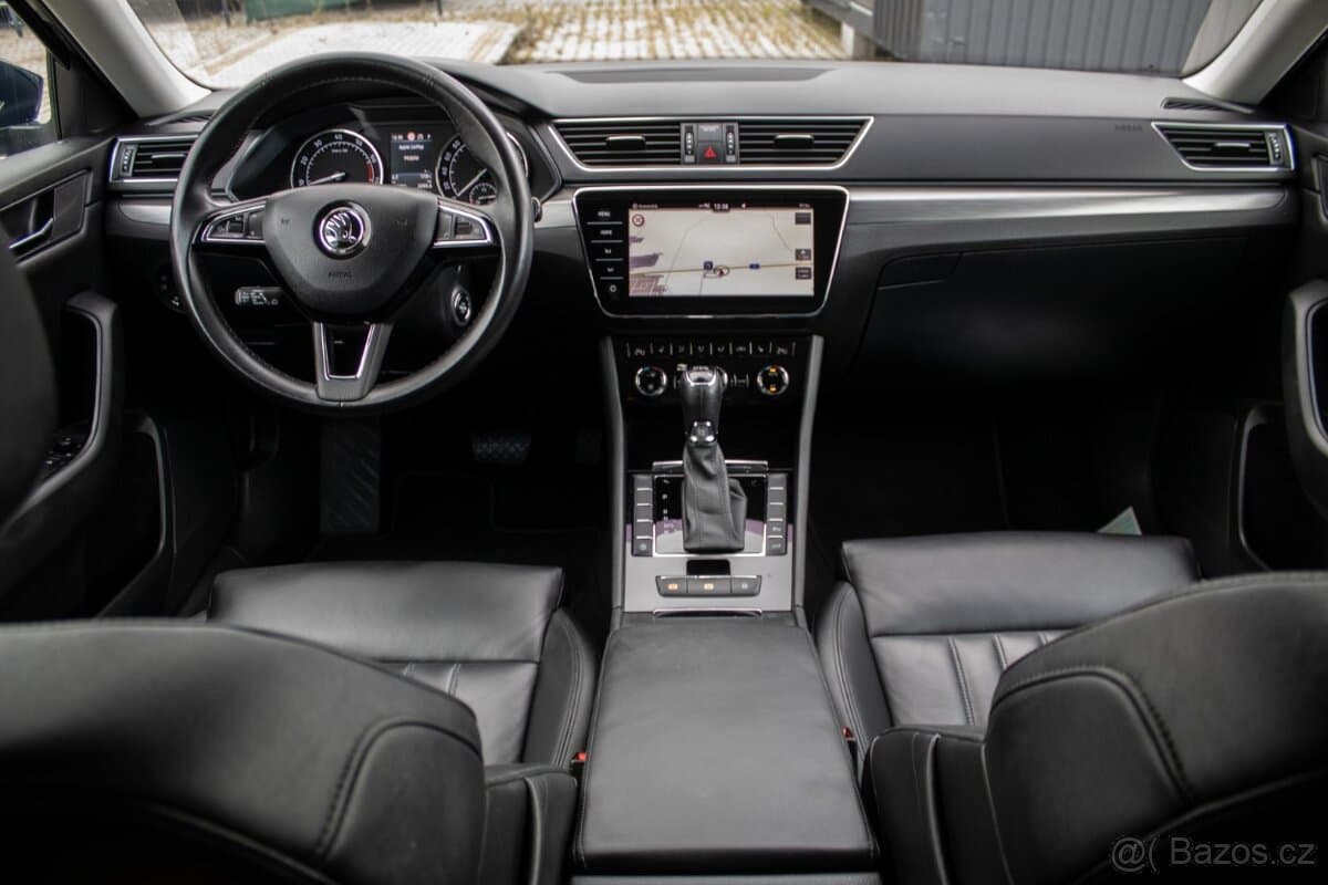 2018 Škoda SUPERB - 16