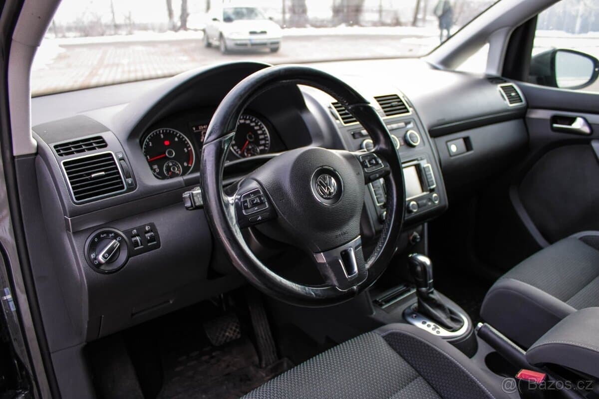 2015 Volkswagen TOURAN - 16