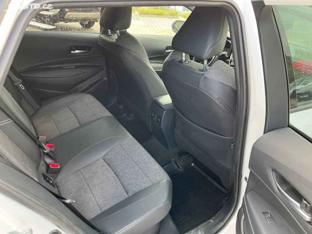 2023 Toyota COROLLA - 16