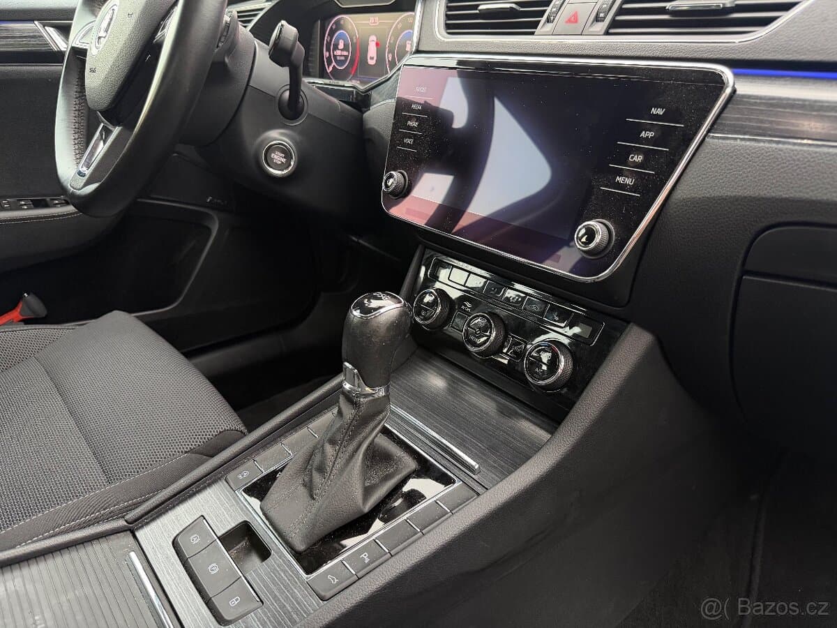2021 Škoda SUPERB - 16