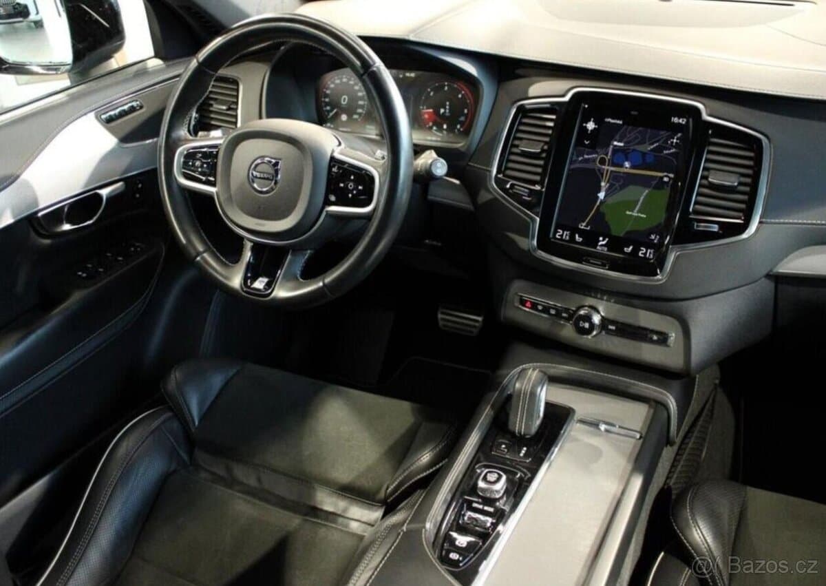 2019 Volvo XC90 - 16