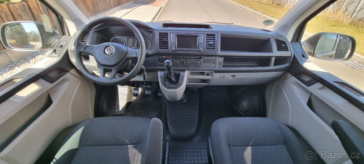 2019 Volkswagen CARAVELLE - 16