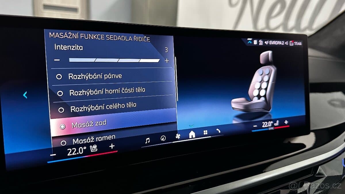 2025 BMW X7 - 16