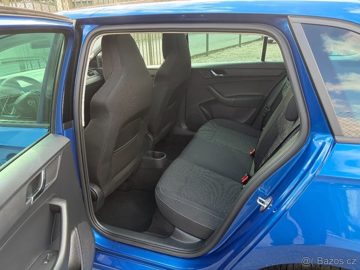 2015 Škoda RAPID - 16
