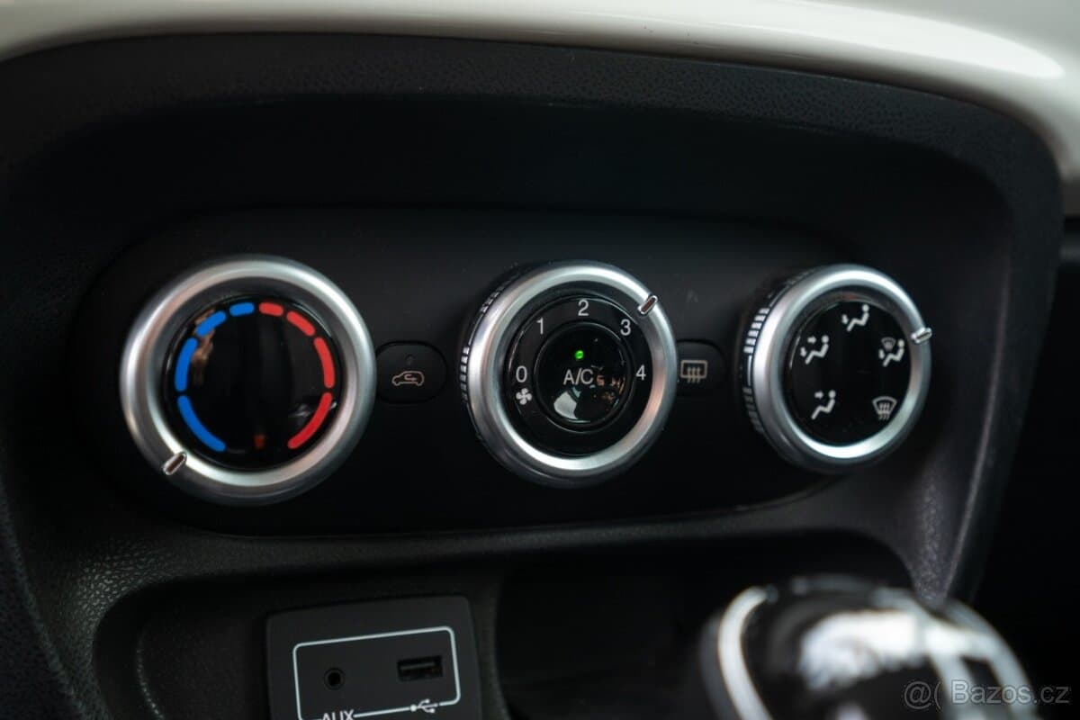 2017 Fiat 500L - 16
