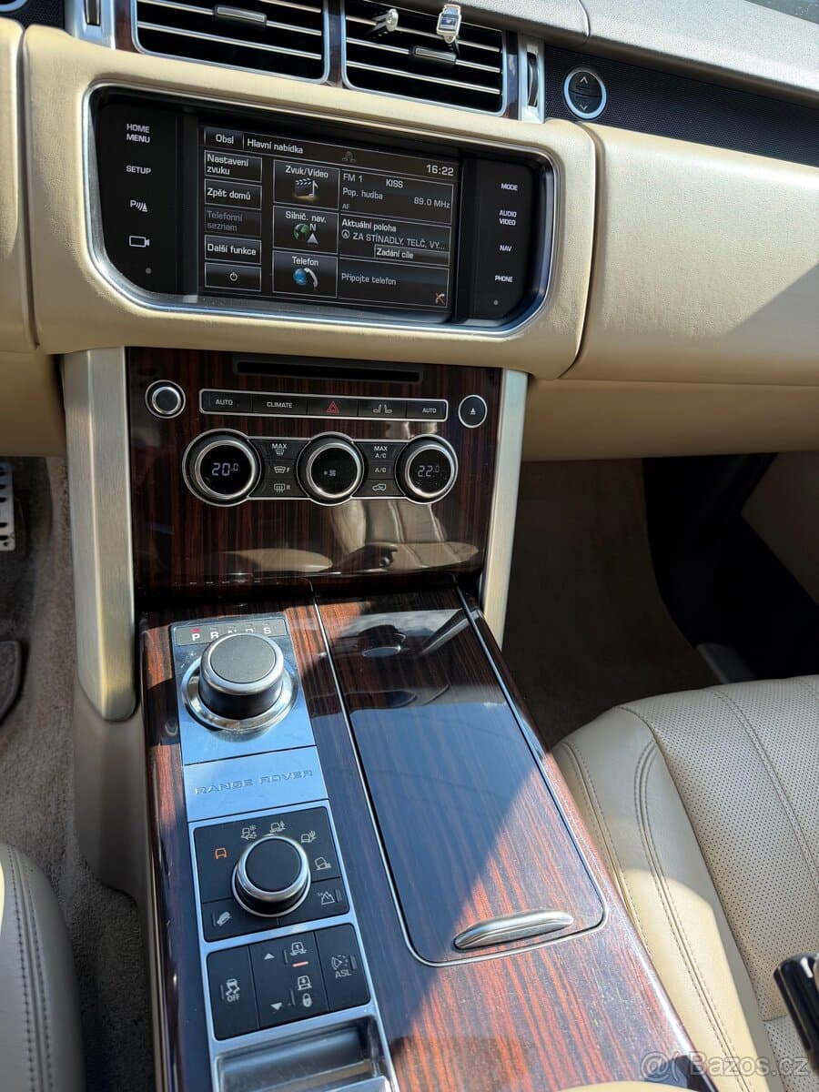 2015 Land Rover RANGE ROVER - 16